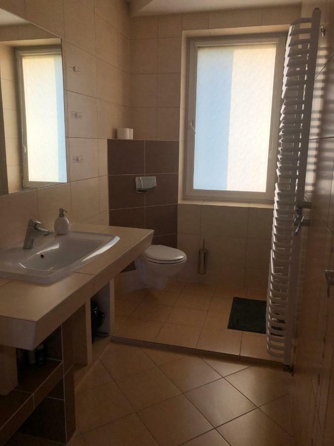 Villa Rosa بوزنان المظهر الخارجي الصورة